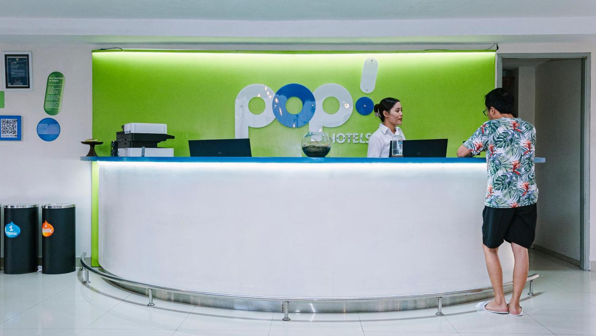 POP! Hotel Kuta Beach Exterior foto