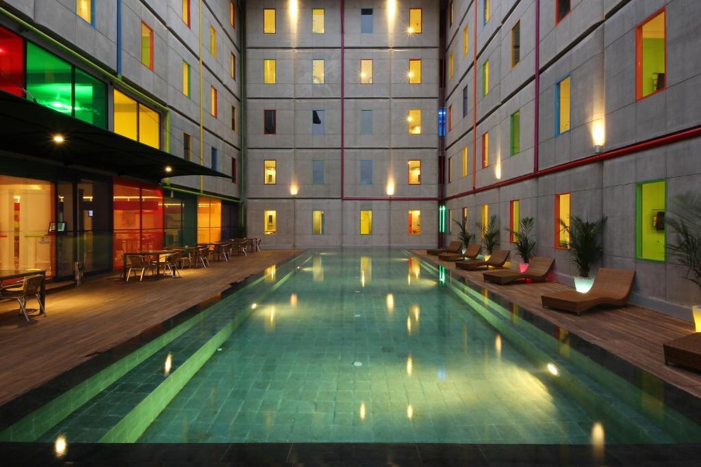 POP! Hotel Kuta Beach Exterior foto